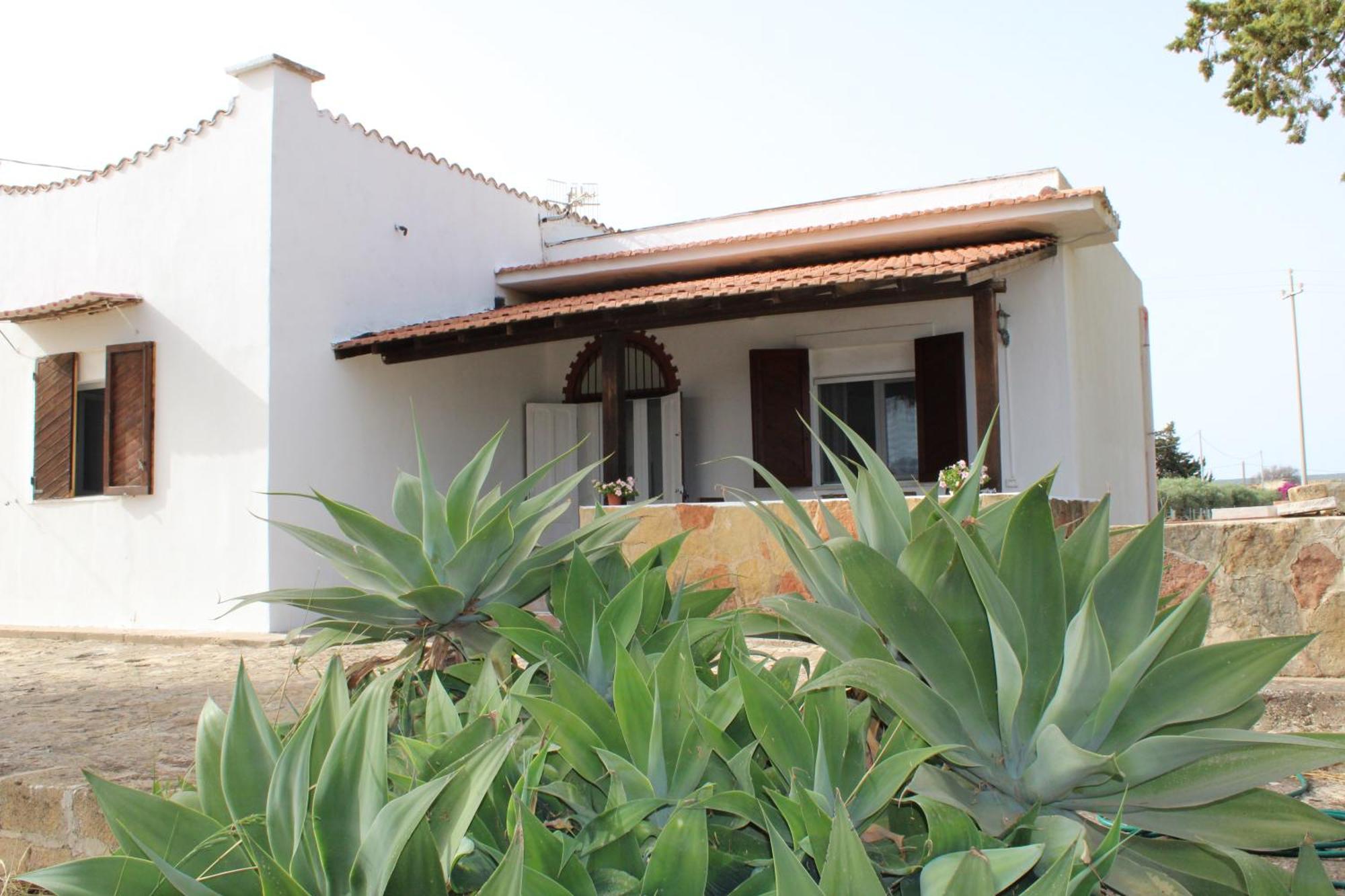 Casa Bouganville Villetta Tra Le Vigne E Il Mare Menfi Esterno foto
